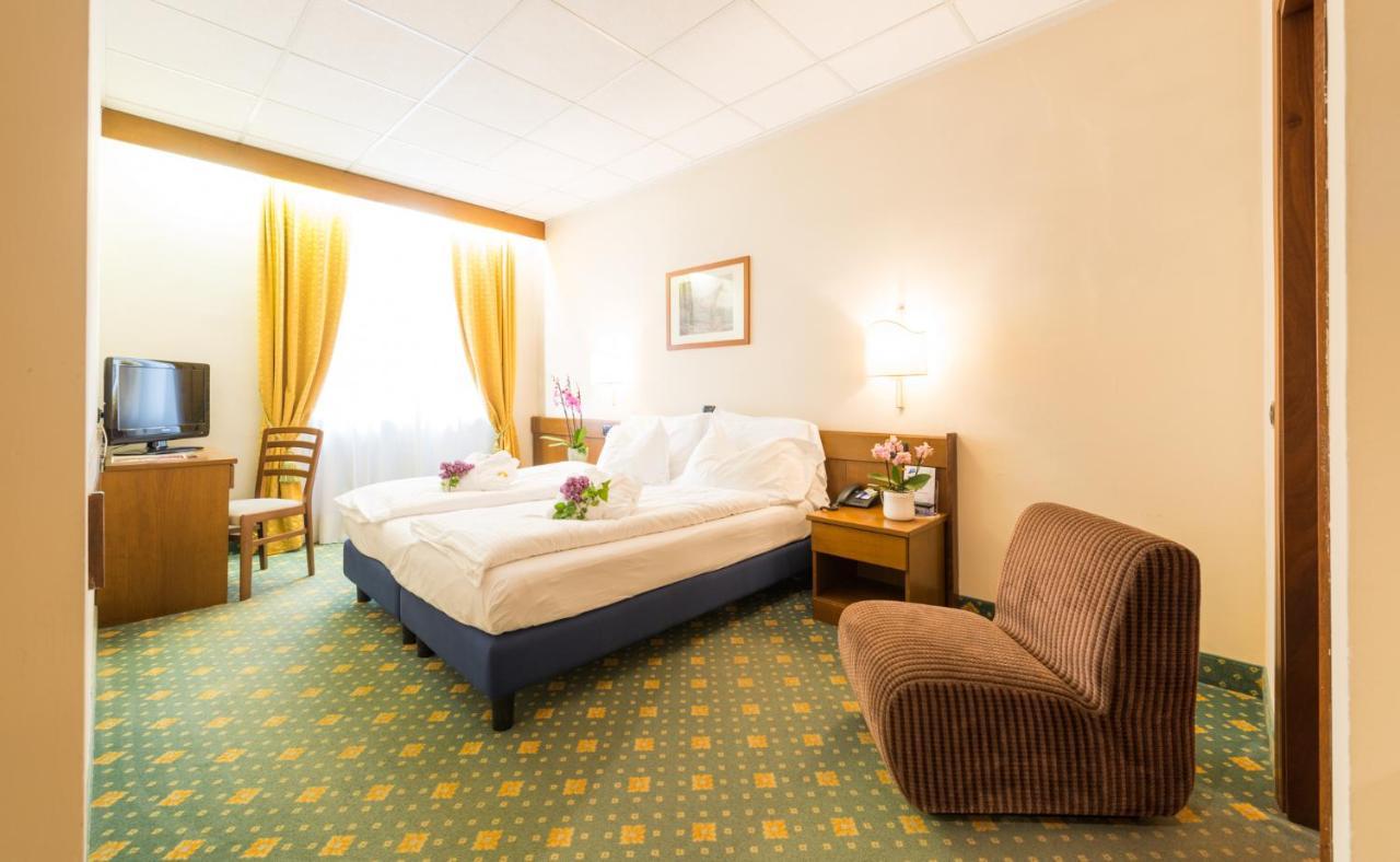 Hotel Eden ليفيكو ترمي المظهر الخارجي الصورة