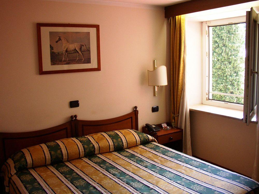 Hotel Eden ليفيكو ترمي المظهر الخارجي الصورة