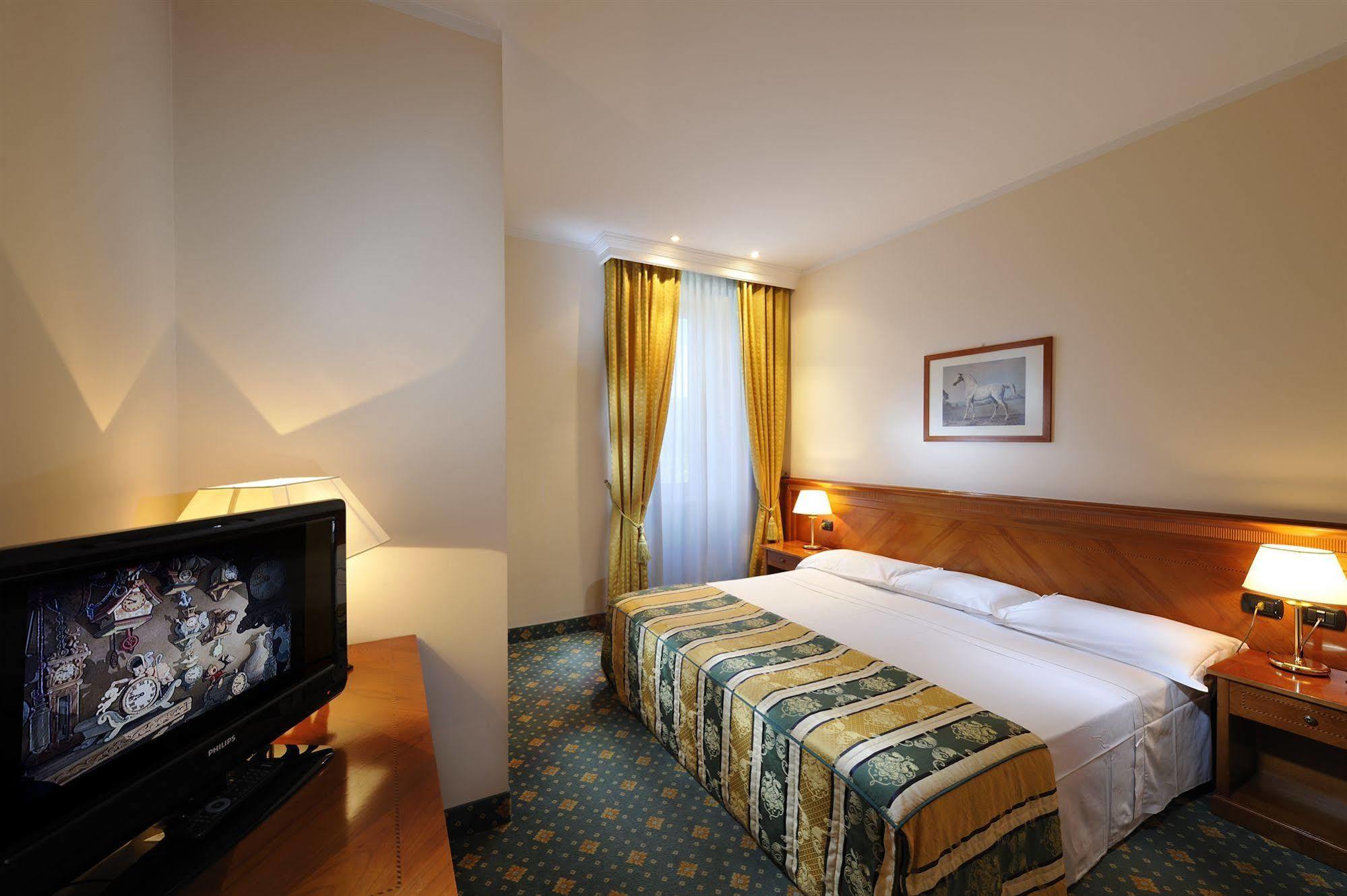 Hotel Eden ليفيكو ترمي المظهر الخارجي الصورة